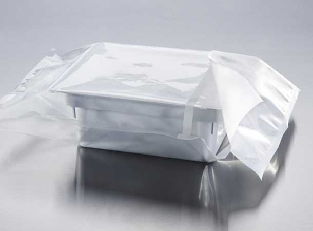 由于采用杜邦™ Tyvek® 制成的带具有微生物屏障，因此可以在袋子内对散装产品进行 ETO 环氧乙烷灭菌。